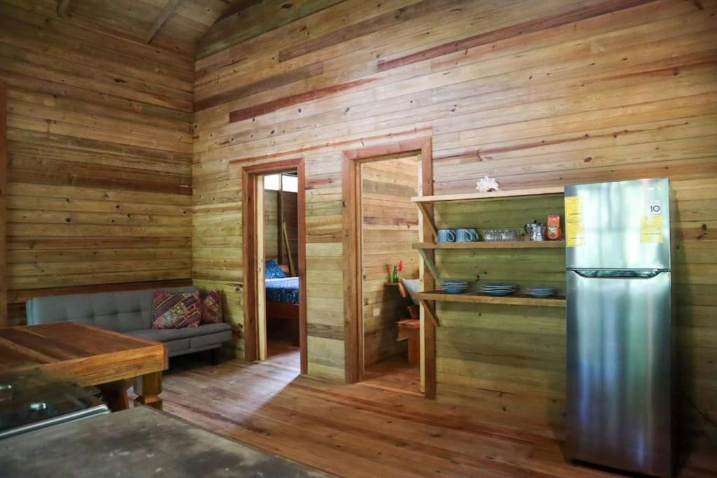 Jungle Beach 2 Bedroom Cottage Бокас-дель-Торо Экстерьер фото